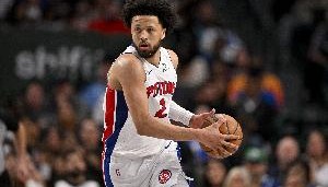 连续第三场比赛缺席！队记：康宁汉姆因左小腿挫伤缺战骑士