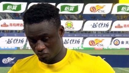 阿齐兹：对自己的表现有些失望，开场阶段有很多机会但没把握住