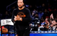 五星体育-父亲打9年NBA，没有保障！儿子8年狂揽2亿美金，还成为了纽约之王