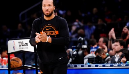 五星体育-父亲打9年NBA，没有保障！儿子8年狂揽2亿美金，还成为了纽约之王