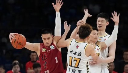 五星体育免费在线观看-CBA半决赛前瞻，京沪对决来袭，周琦能否率北京突围？